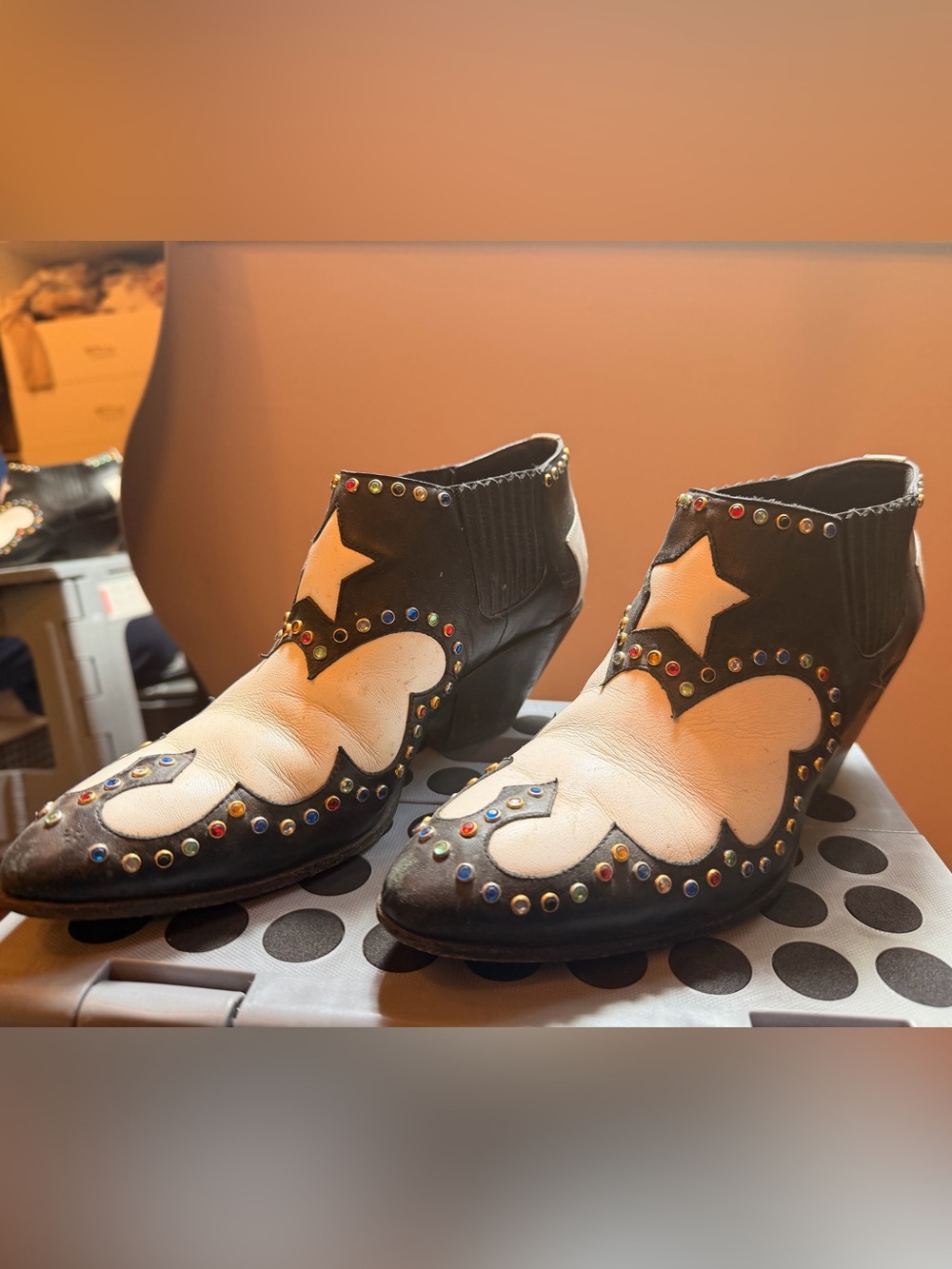 Giuseppe Zanotti Jeti‎ rhinestone-embellished leather Western ankle boots.
